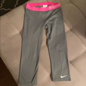 Nike pro yoga pant